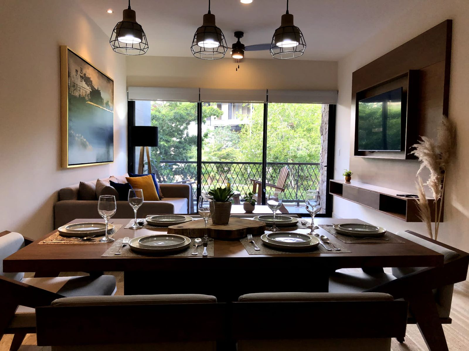 Amazing 2-bedroom condo with high-end finishes in Aldea Zama and stunning pool views.