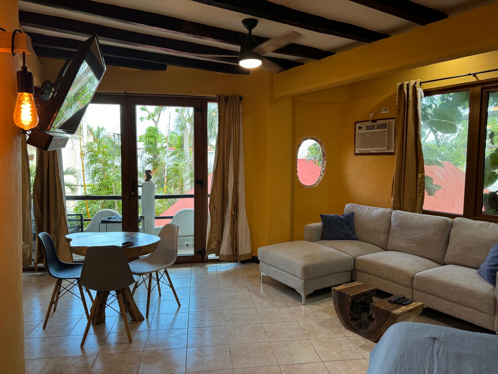 Charming 1-Bedroom Condo on 5th Avenue, Playa del Carmen